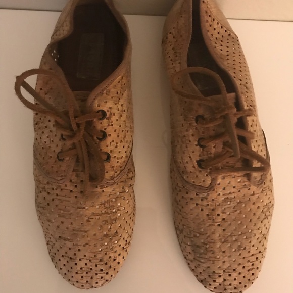 COPY - Osborn perforated cork shoe - Picture 3 of 4